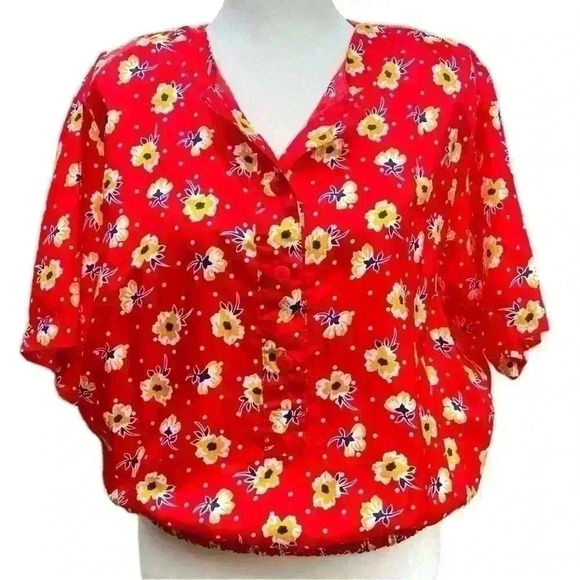 Notations Tops - Vintage Notations Red & yellow floral Short Sleeve Button Shirt polka dots M